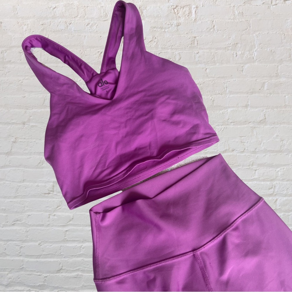 ALO YOGA BRA + LEGGING SET IN ELECTRIC VIOLET, SIZE SMALL